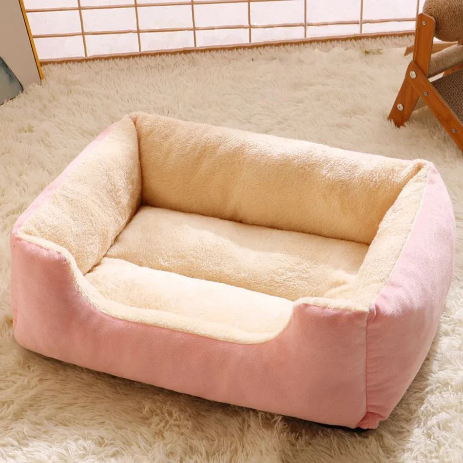 Cama Acogedora para Gatos y Perros Pequeños — Suave y Cómoda