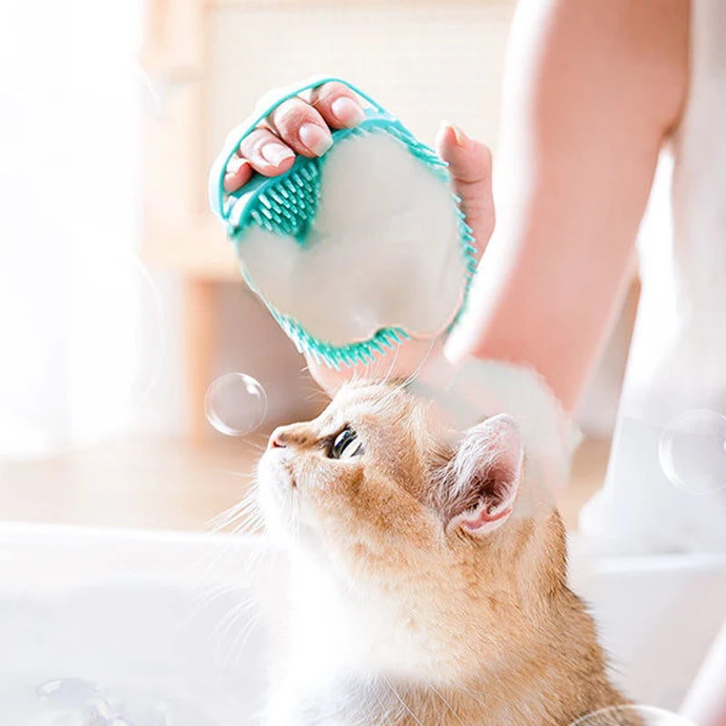 Cepillo de Baño para Mascotas LatherPaw™ — Dispensador de Champú y Masaje