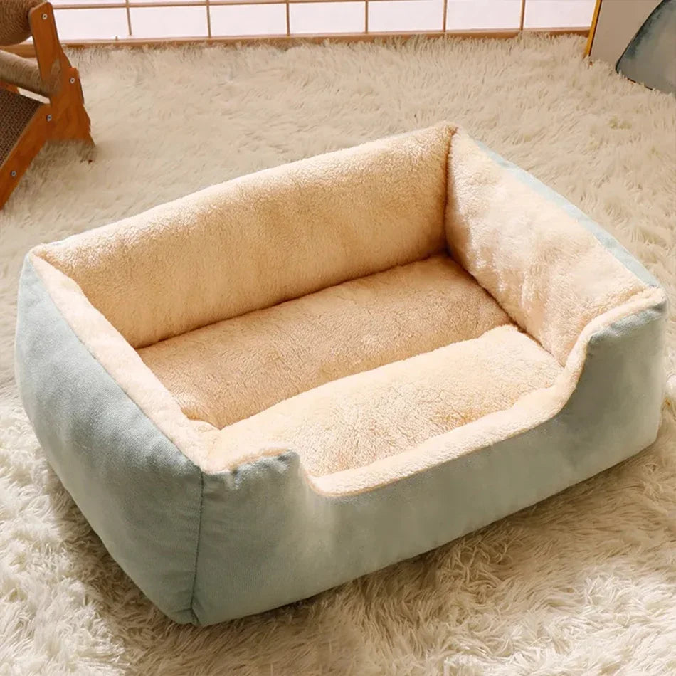 Cama Acogedora para Gatos y Perros Pequeños — Suave y Cómoda
